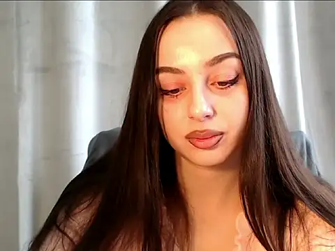 courtneyPerfect online show from January 14, 2026, 10:43 am