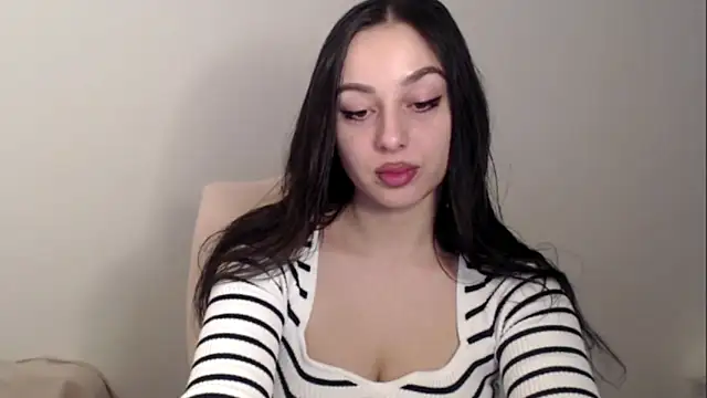 courtneyPerfect online show from February 10, 2026, 3:27 pm