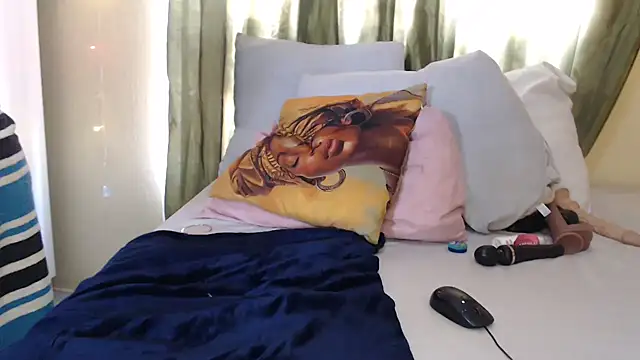 Foxybrownxx1 online show from December 20, 2025, 6:53 am