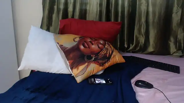 Foxybrownxx1 online show from March 10, 2026, 4:56 pm