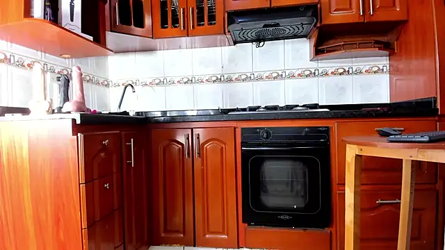 MirandaRossi online show from February 14, 2026, 3:47 am