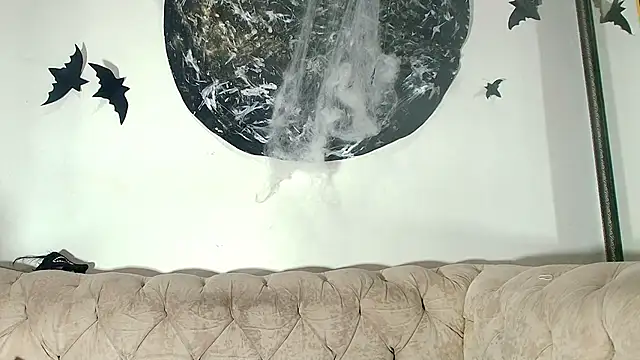 Snapshot of kira_mz chatting on October 28, 2025, 11:58 am kira mz online show from October 28, 2025, 11:58 am