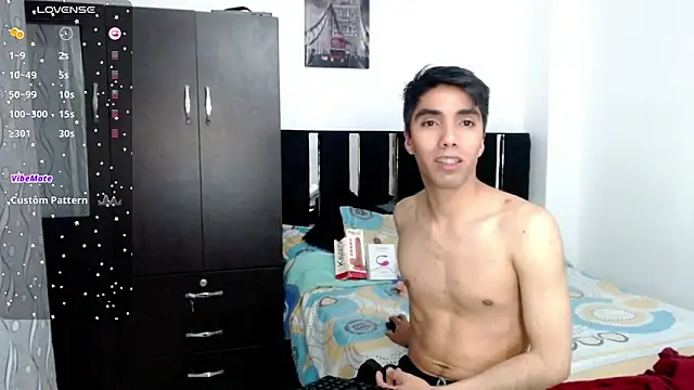 Marcosdfreitas online show from February 12, 2025, 12:16 am