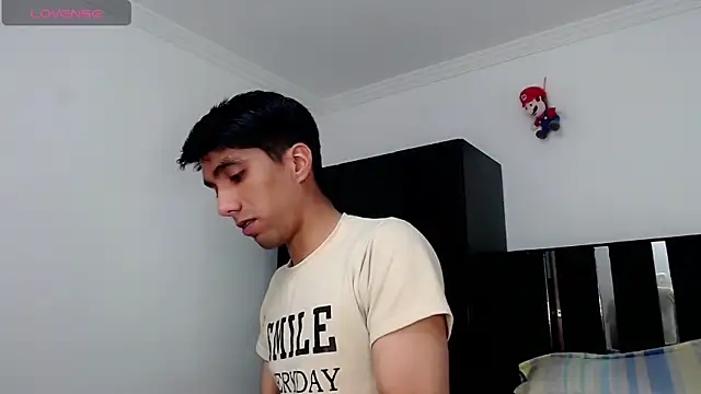 Marcosdfreitas online show from October 1, 2025, 10:05 pm