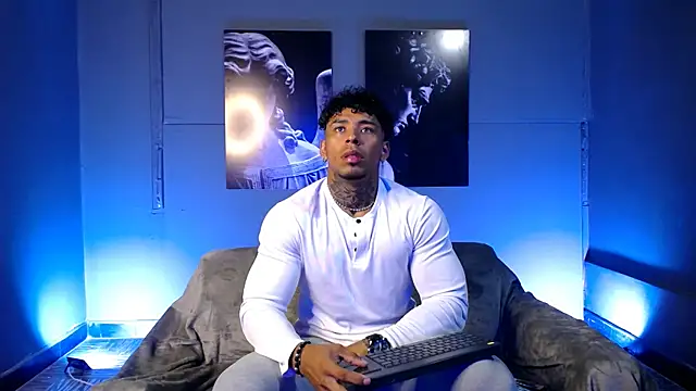 bradley smith online show from November 30, 2025, 6:34 pm