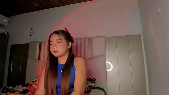 queen angelique online show from November 27, 2025, 11:18 pm