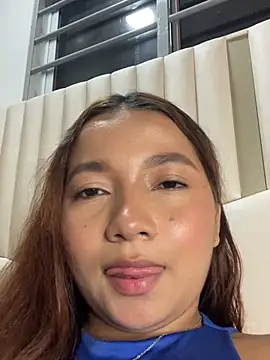 queen angelique online show from June 7, 2026, 3:32 am