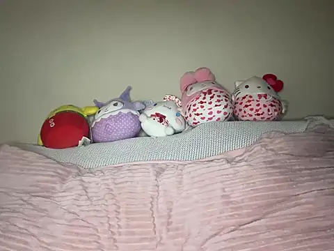 girlfriendmissy online show from October 19, 2025, 5:13 pm