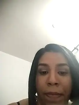 Emmy cole  online show from September 18, 2025, 4:25 am