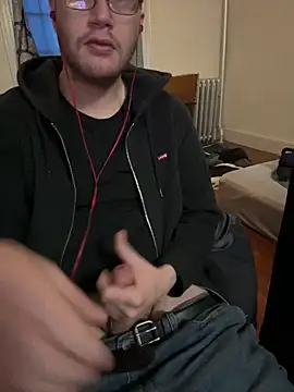 chicostick413 online show from January 22, 2025, 12:38 pm