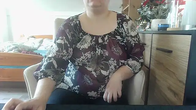 Snapshot of ReifeVenna chatting on January 23, 2025, 9:39 am ReifeVenna online show from January 23, 2025, 9:39 am