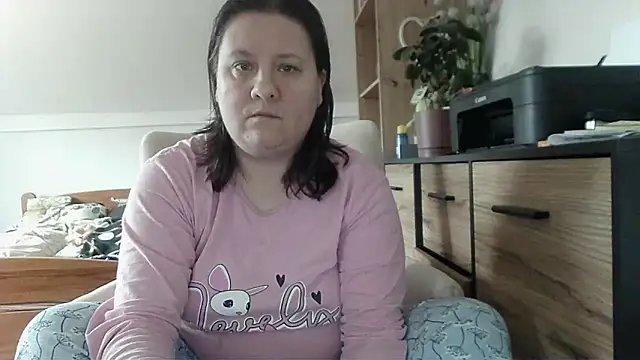 Snapshot of ReifeVenna chatting on November 15, 2025, 8:11 am ReifeVenna online show from November 15, 2025, 8:11 am