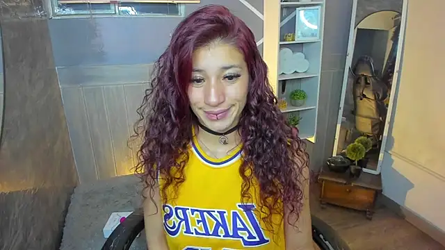 Snapshot of SofiaGomez420 chatting on January 8, 2025, 6:52 am SofiaGomez420 online show from January 8, 2025, 6:52 am