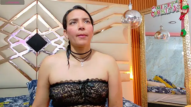 Sluttyandmature online show from December 17, 2025, 1:06 pm