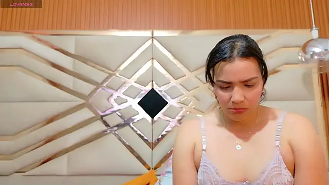 Sluttyandmature online show from December 21, 2025, 12:56 pm