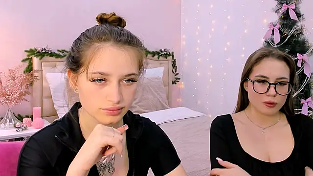 queenofjoyy online show from December 21, 2024, 9:01 am