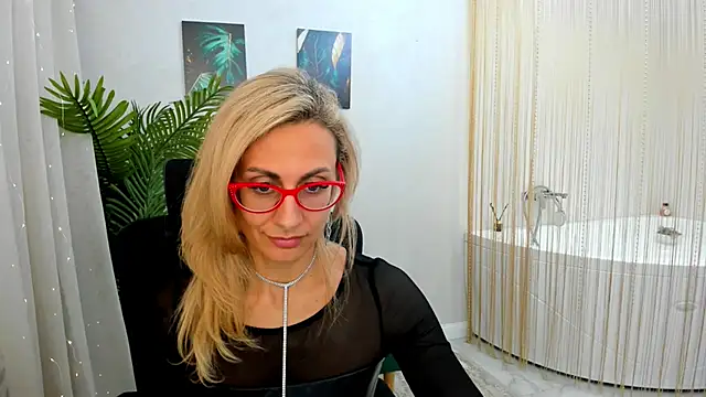 MuseOfStage online show from February 24, 2025, 5:53 pm