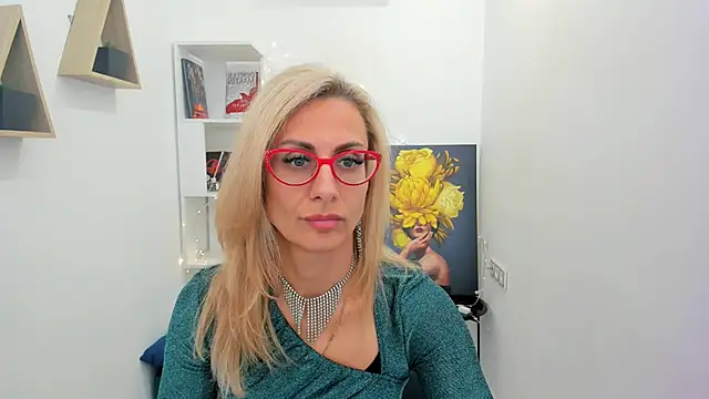 MuseOfStage online show from March 20, 2025, 11:27 am