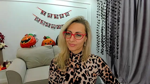 MuseOfStage online show from October 19, 2025, 11:44 am