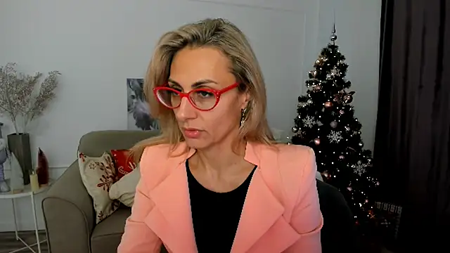 MuseOfStage online show from December 17, 2025, 11:38 am