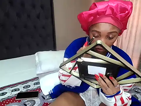 Snapshot of Shria107 chatting on January 16, 2025, 9:16 am Shria107 online show from January 16, 2025, 9:16 am