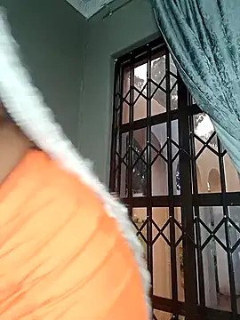 Snapshot of Shria107 chatting on February 17, 2025, 4:15 pm Shria107 online show from February 17, 2025, 4:15 pm