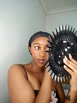 Snapshot of Shria107 chatting on September 22, 2025, 10:45 pm Shria107 online show from September 22, 2025, 10:45 pm