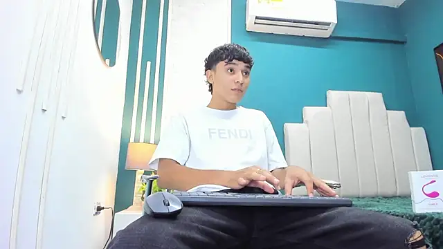 Austin Cardieff online show from February 3, 2025, 8:03 pm