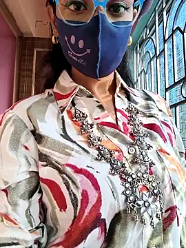 wild bong queen online show from November 12, 2025, 9:32 am