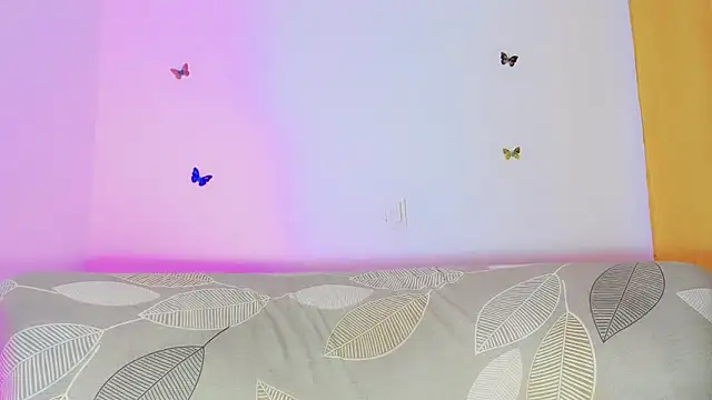 TatiGil online show from April 3, 2026, 12:36 pm