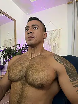 aaroncolombia online show from January 9, 2026, 1:25 pm