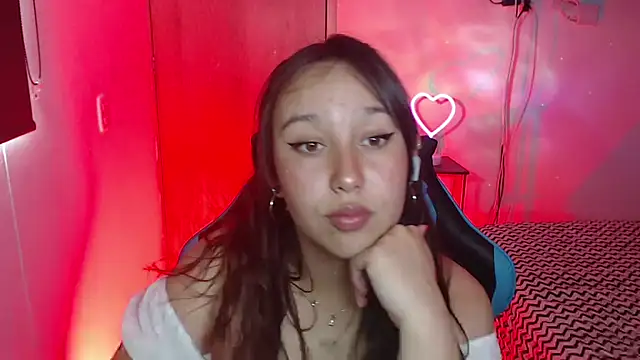 Skarlet Adams28 online show from March 26, 2026, 8:36 pm