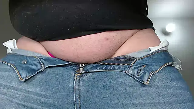 EmmyHorny  online show from January 18, 2026, 4:16 am