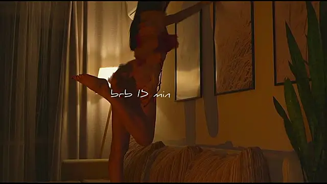 wowmolly online show from March 27, 2026, 8:26 am