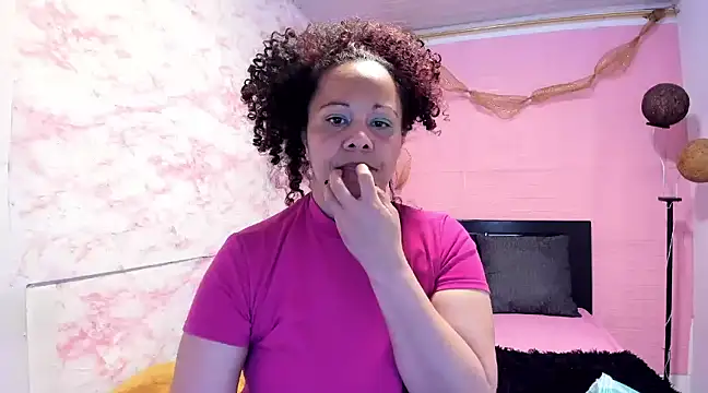 Snapshot of Brunette_sasha chatting on February 14, 2025, 1:29 pm Brunette sasha online show from February 14, 2025, 1:29 pm