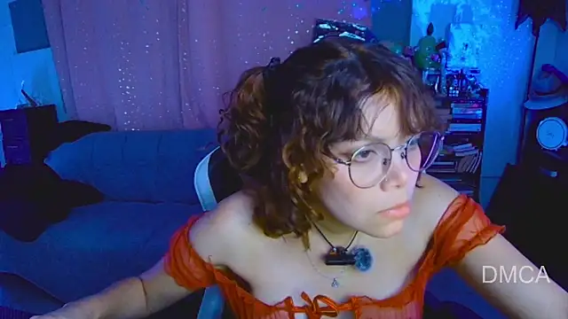 Drea Foox online show from May 1, 2026, 3:22 am