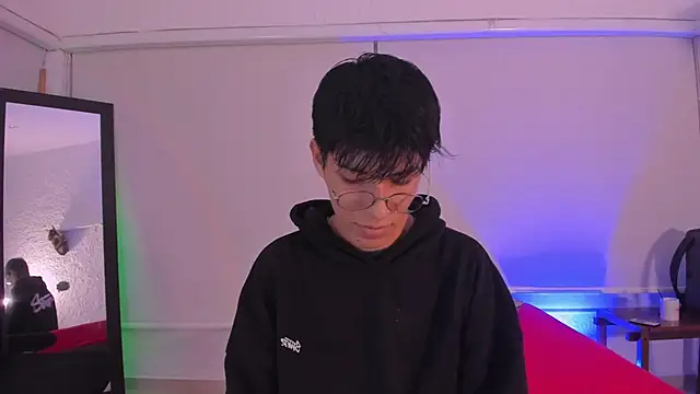 Snapshot of alexandersawyer chatting on October 20, 2025, 4:35 am alexandersawyer online show from October 20, 2025, 4:35 am