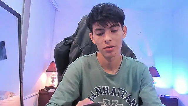 Snapshot of alexandersawyer chatting on November 7, 2025, 1:44 pm alexandersawyer online show from November 7, 2025, 1:44 pm