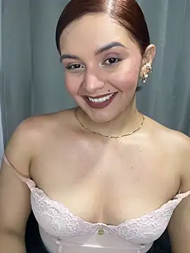 Melanyprada online show from February 18, 2026, 4:52 am