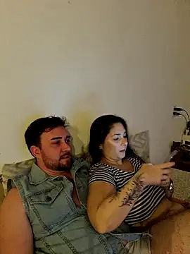 CoelhinhaGostosa online show from April 19, 2026, 9:39 pm