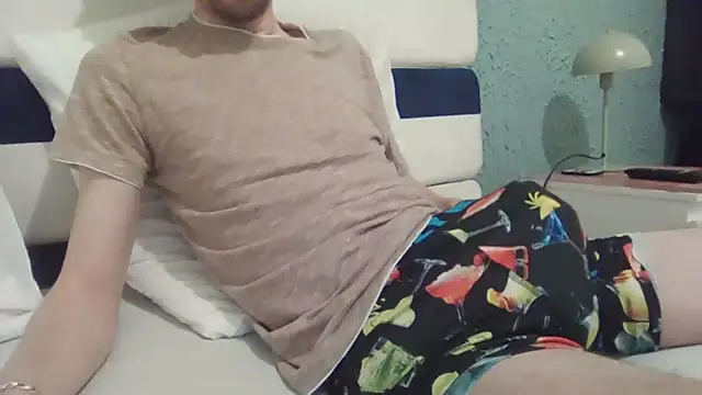 passif520 online show from February 23, 2026, 7:39 am