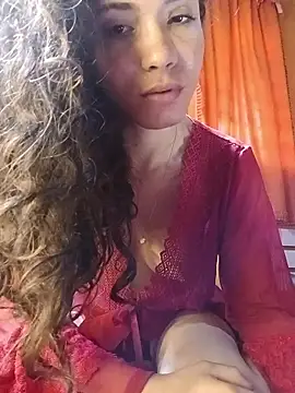 Snapshot of HelenHoltz chatting on June 3, 2026, 4:34 pm HelenHoltz online show from June 3, 2026, 4:34 pm