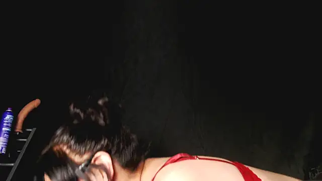 Layla-Lana online show from February 19, 2026, 7:37 am