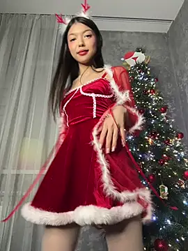 DesiredHoney online show from December 30, 2024, 6:38 pm