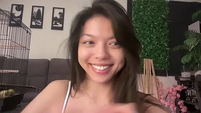 DesiredHoney online show from September 10, 2025, 5:46 pm