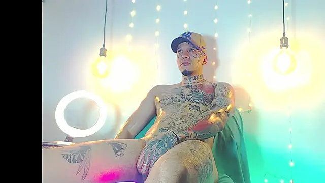 Snapshot of daimond_hope666 chatting on February 8, 2025, 4:14 am daimond hope666 online show from February 8, 2025, 4:14 am