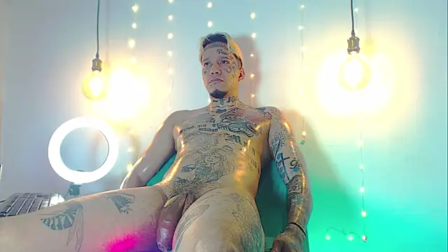 Snapshot of daimond_hope666 chatting on February 10, 2025, 3:46 am daimond hope666 online show from February 10, 2025, 3:46 am