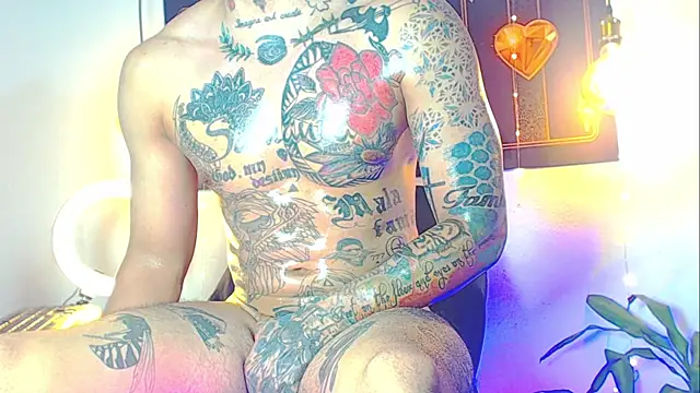 Snapshot of daimond_hope666 chatting on February 23, 2025, 3:45 am daimond hope666 online show from February 23, 2025, 3:45 am