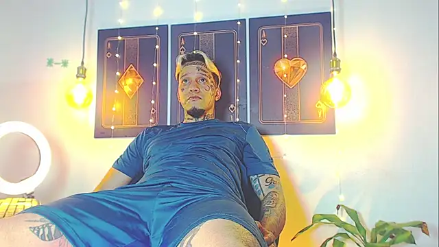 Snapshot of daimond_hope666 chatting on March 5, 2025, 8:42 pm daimond hope666 online show from March 5, 2025, 8:42 pm