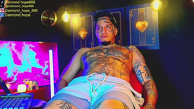 Snapshot of daimond_hope666 chatting on November 27, 2025, 9:06 pm daimond hope666 online show from November 27, 2025, 9:06 pm